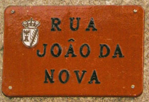 Placa rua joao da nova en Maceda