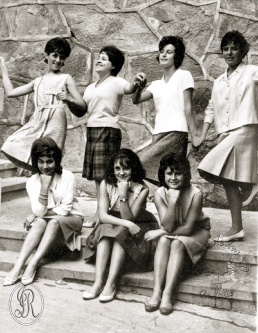 1964 --  Las chicas de nuestra poca