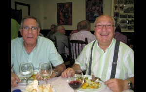 23 - En el Restaurante Oasis - 2009