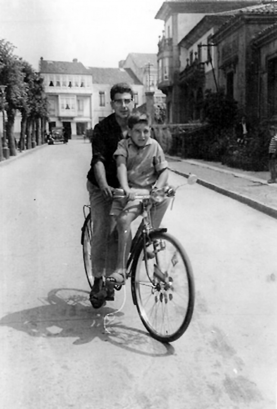 1963 - En bici por Desiderio Varela
