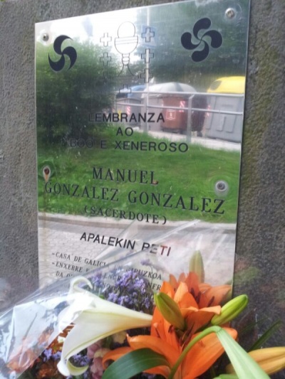 Ofrenda floral a Manuel Gonzalez